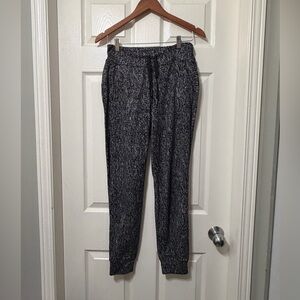 Lululemon ready to rulu stretchy jogger pant size 4 euc